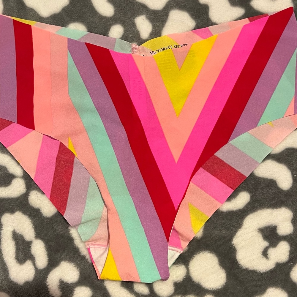 Victoria’s Secret hiphugger panties